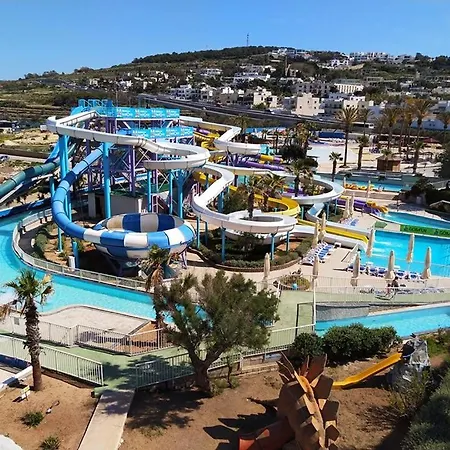 Modern Close To Amenities Διαμέρισμα *