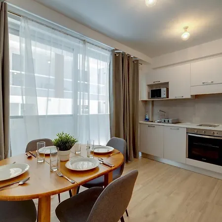 Modern Close To Amenities Apartamento